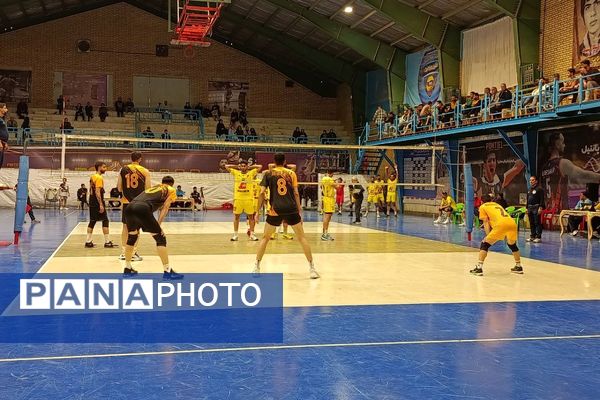 درخشش طلایی‌پوشان ورامین؛ مقاومت تهران مغلوب شد