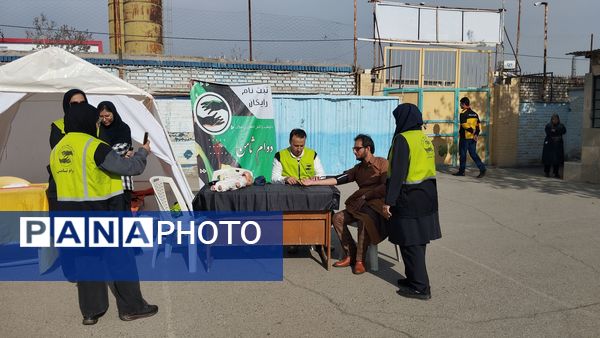 برگزای بیست و ششمین مانور سراسری زلزله و ایمنی در دبیرستان دخترانه متوسطه اول شهید عباسی 