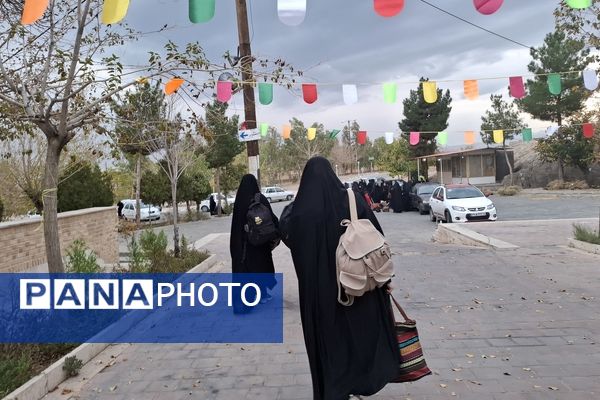 اعزام دانش‌آموزان شهرستان کهک قم به اردوی راهیان نور