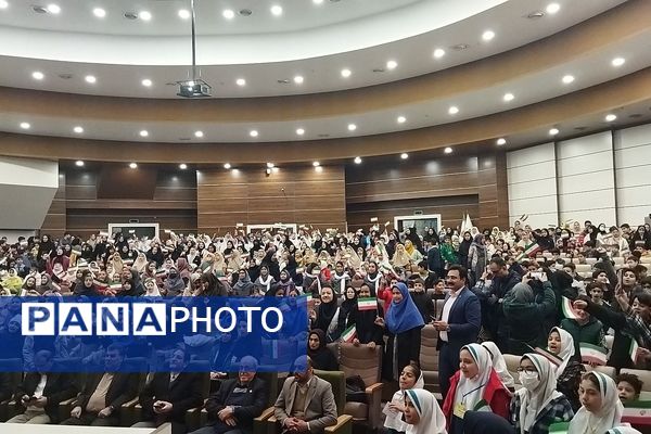 همایش بزرگ همیاران طبیعت و آموزش همگانی حفاظت از محیط زیست در منطقه پردیس 