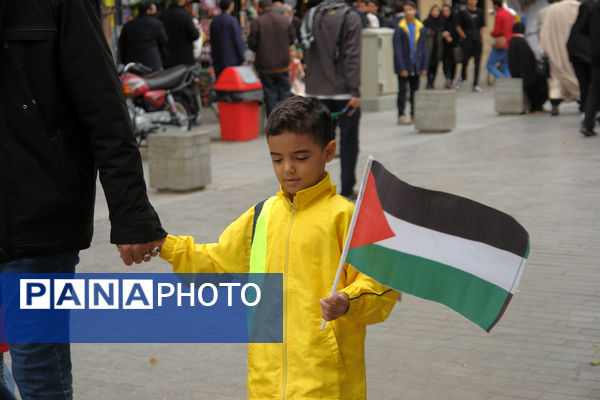 جلوه‌های حضور دانش‌آموزان در راهپیمایی 13 آبان