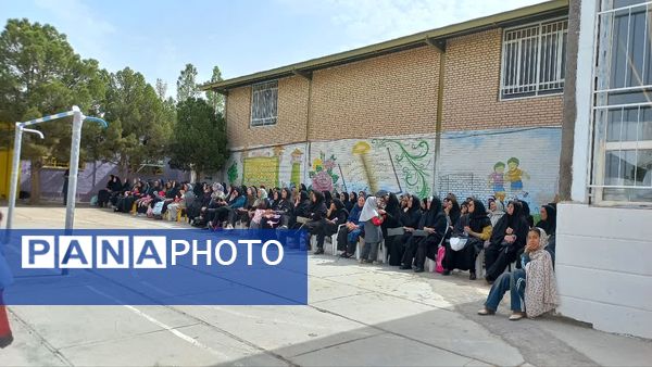آغاز شیرین کلاس اولی‌ها ،در دبستان حضرت معصومه(س)  خواف