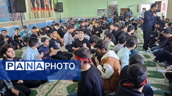 گرامیداشت شهید رمضانعلی چوبداری و تشییع شهید گمنام در دبیرستان معلم ساوجبلاغ 