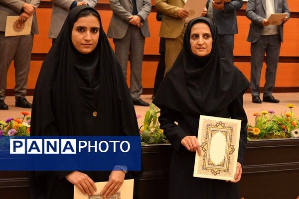 مراسم تقدیر از پژوهشگران برتر در بهارستان‌۲