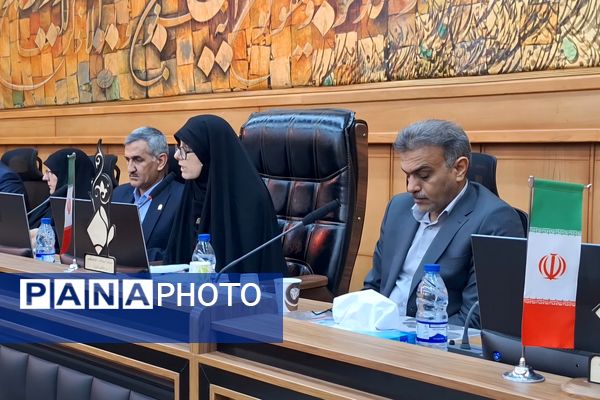 آموزش خانواده مهمترین راه حل در تربیت دانش‌آموزان