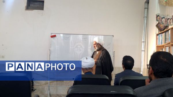 جلسه توانمندسازی معلمان پرورشی در مروست