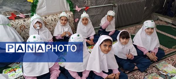 جشن قرآن در دبستان دخترانه المهدی ناحیه 2 کرج و شهرستان فردیس
