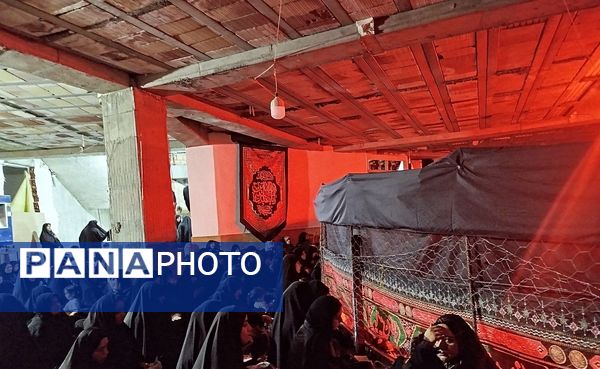 برگزاری مراسم شب سوم محرم به‌صورت باشکوه در مجمع انصارالحسین