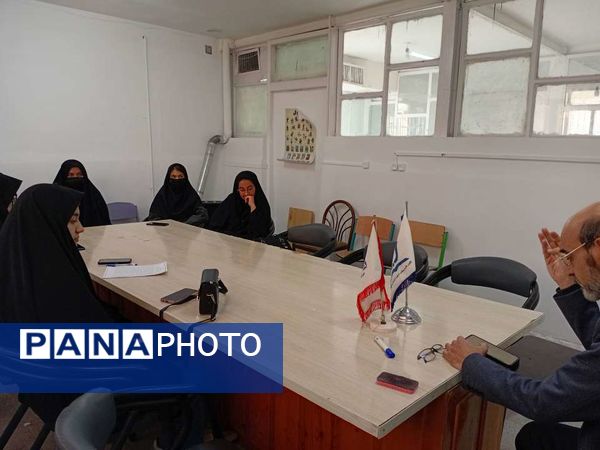 نخستین جلسه راهنمایان خبرنگاری شهرستان خلیل آباد