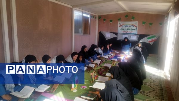 محفل انس با قرآن کریم در بخش‌های میمه و زرین آباد 