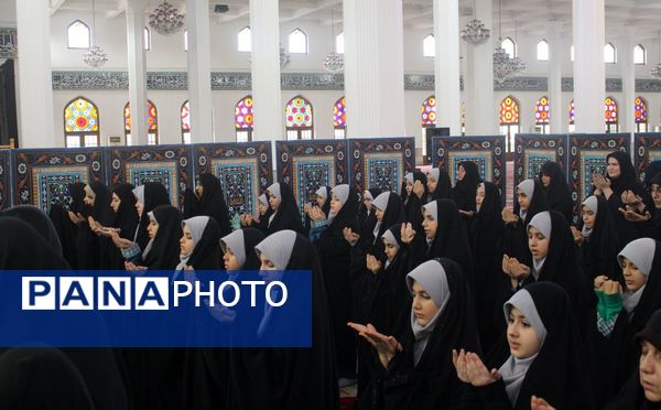 تجمع معنوی مادران و دختران در مصلی رشت
