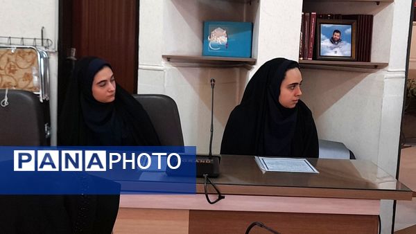 برگزاری اولین جلسه همیاران مشاور دبیرستان شاهد عصمت ناحیه۳ کرج در سال تحصیلی جدید