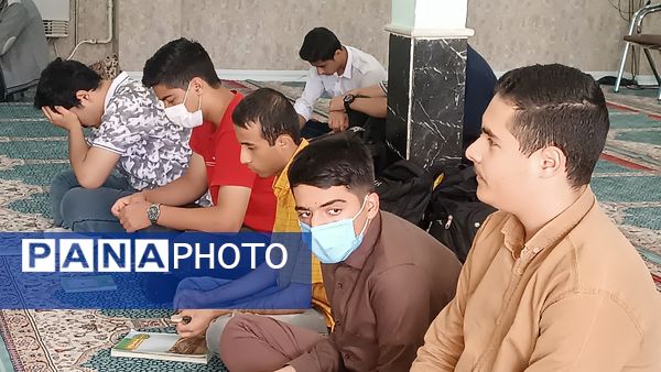  زیارت عاشورا در دهه کرامت در دبیرستان شاهد ابوذر غفاری نیشابور 