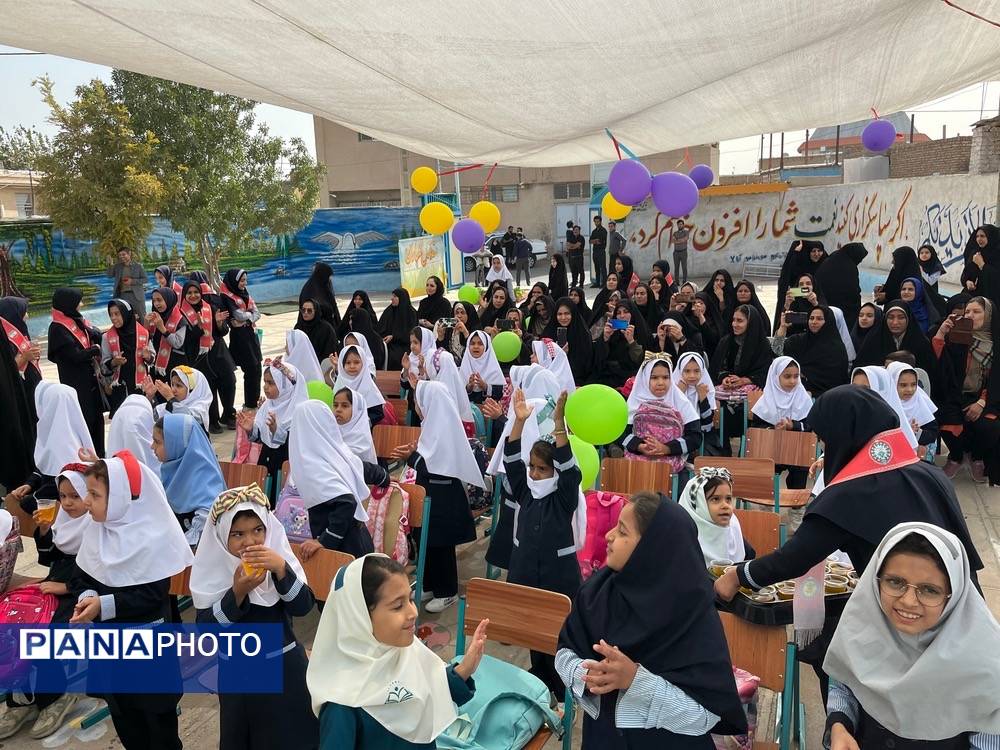 شکوفههای بهاری، میهمان مدرسه حدیثه دهنو شدند