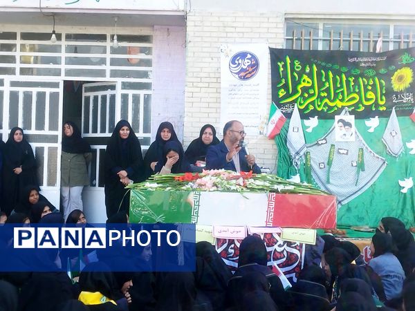 دبیرستان دخترانه صنف پوشاک ناحیه 3 میزبان شهید گمنام