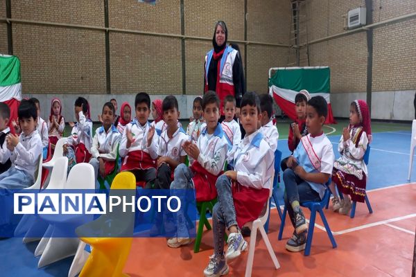 برگزاری جشنواره هویت‌های ملی اسلامی کودکستان‌های شهرستان فاروج