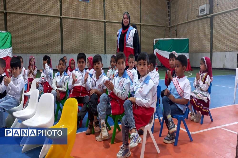 برگزاری جشنواره هویتهای ملی اسلامی کودکستانهای شهرستان فاروج
