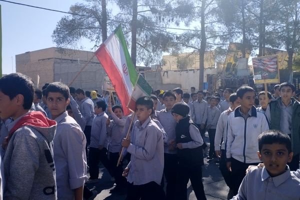 برگزاری راهپیمایی ۱۳ آبان در شهرستان خلیل‌آباد