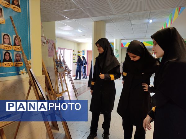 گرامیداشت هفته پدافند غیرعامل در دبیرستان فرزانگان استعداد درخشان شهرستان ملارد