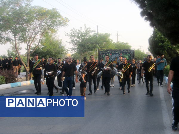 مراسم پیاده‌روی هیات سراسر شهر دولت آباد به سمت آستان مقدس سیدان الکریمان برخوار 