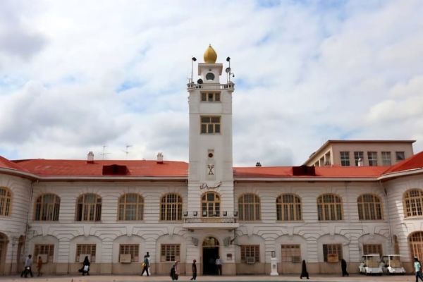 میدان شهرداری رشت، نماد تاریخ معاصر و مقصد گردشگران در شهر باران