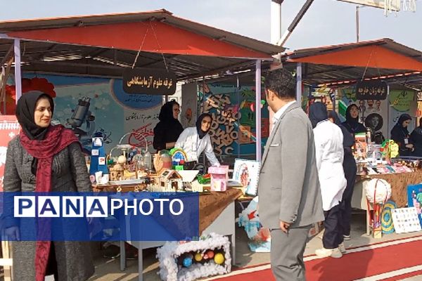 مدرسه فرزانگان ملارد میزبان نمایشگاه دستاوردهای علمی دانش‌آموزان
