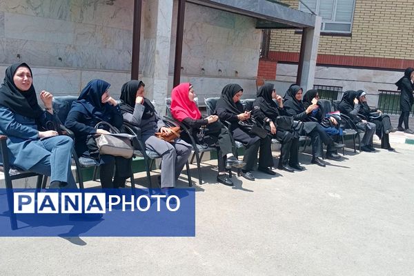 گرامیداشت هفته معلم در مدارس پیشوا