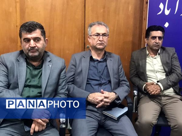 برگزاری جلسه ستاد امور جوانان در محمودآباد
