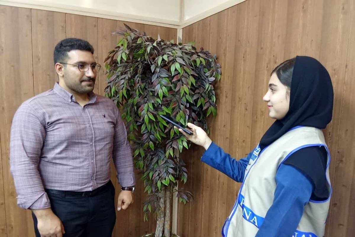 خبرنگار، پل ارتباطی بین مردم و حقیقت است 