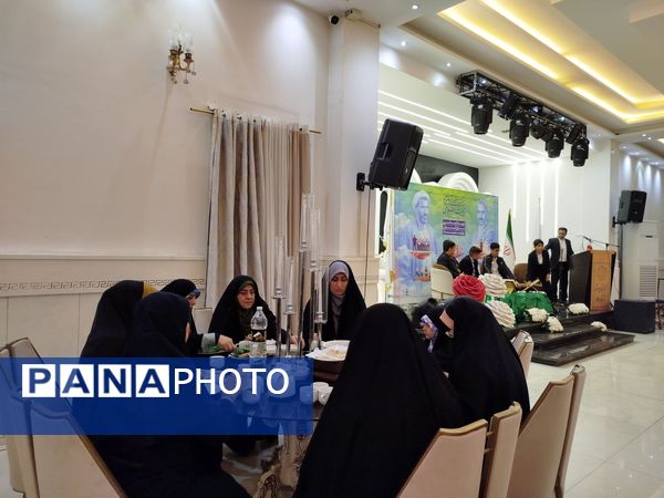 مراسم تقدیر از فعالان امور تربیتی در تالار آوین ملارد 