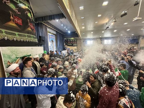   برگزاری جشن ایام‌الله دهه فجر همزمان با نماز جمعه بخش صفادشت با حضور پرشور مردم