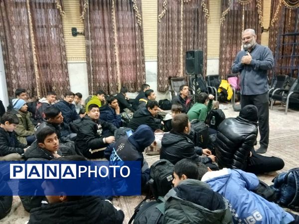 اعزام پنجمین کاروان راهیان نور پسران دانش‌آموز استان قم