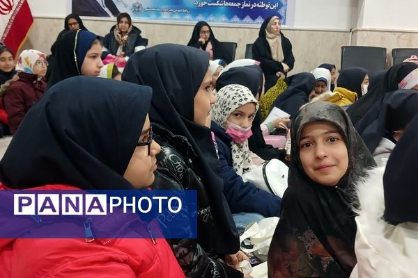 برنامه رویش آدینه با حضور دبستان دخترانه امام مهدی۲  در محمدشهر کرج