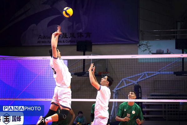 مسابقات دانش‌آموزی والیبال زیر ۱۵ سال قهرمانی جهان (ایران - عربستان)