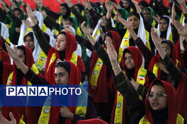 همایش یاور وطن به همت سازمان دانش‌آموزی یزد