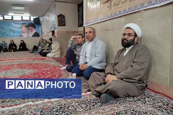 سلسله جلسات گفتمان دینی و مشاوره خانواده در هنرستان موفقیان