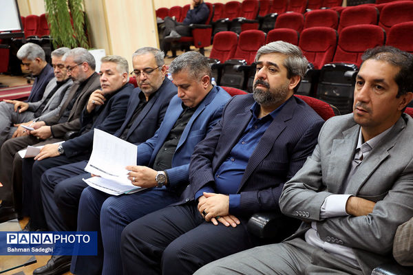 نشست مدیران وزارت آموزش و پرورش با اعضای کمیسیون آموزش مجلس