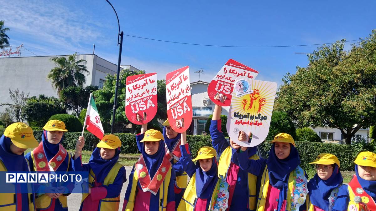 محمودآباد یکصدا علیه استکبار 