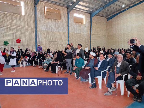 جشن باشکوه انار در روستای نقاب خلیل آباد