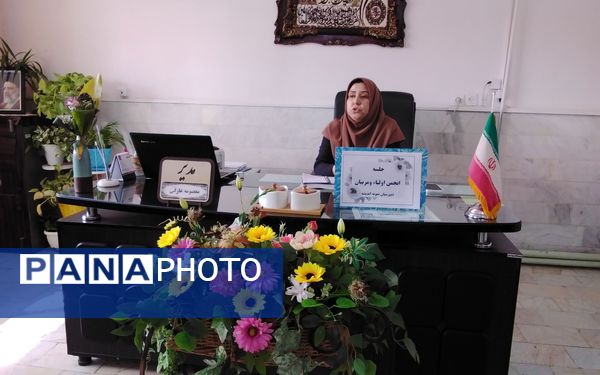 اولین جلسه انجمن اولیا و مربیان در دبیرستان نمونه اندیشه شهرستان کاشمر