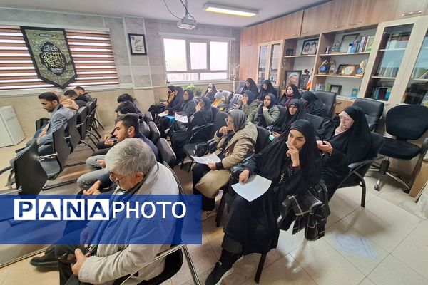 کارگاه توانمندسازی مربیان و معاونان پرورشی مدارس و مربیان لیگ جت شهرستان پردیس