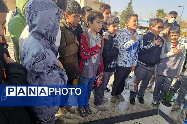 بازدید دانش آموزان ناحیه دو شهرری از نمایشگاه پژوهش اداره کل شهرستانهای استان تهران 