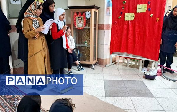 جشن یلدا در دبیرستان حضرت زینب(س) 