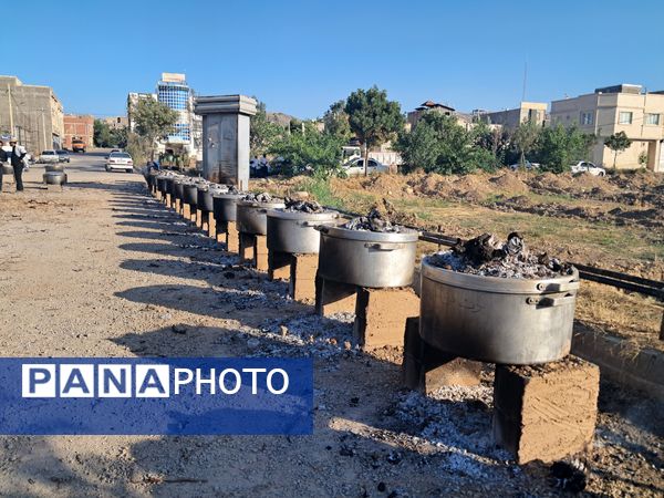 عاشورای حسینی در آشخانه و ۷۲ دیگ غذای نذری
