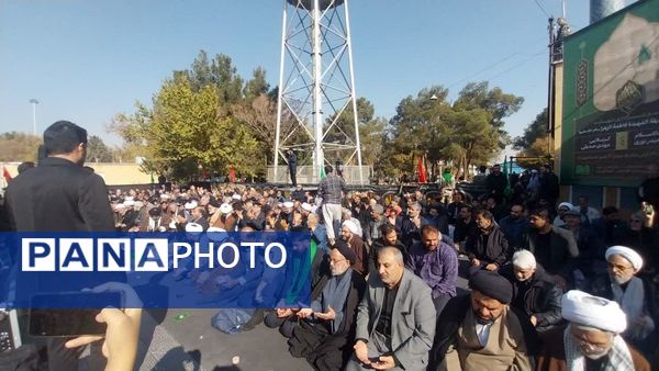 اقامه نماز باران و نماز جمعه به امامت آیت الله ابوالحسن مهدوی