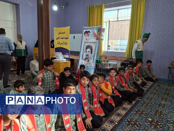 دانش‌آموزان دبستان شهید نعمت‌اللهی مهمان سفره رضوی شدند