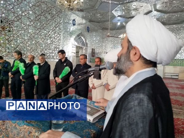 آیین غبارروبی ضریح مطهر امامزاده حمزه بن موسی کاظم (ع)
