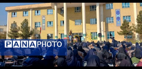 یاریگران زندگی راهی برای رفع مشکلات آسیب های اجتماعی دانش آموزان 