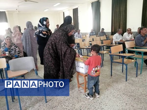 انتخابات انجمن اولیا و مربیان در دبیرستان علی سایانی فین