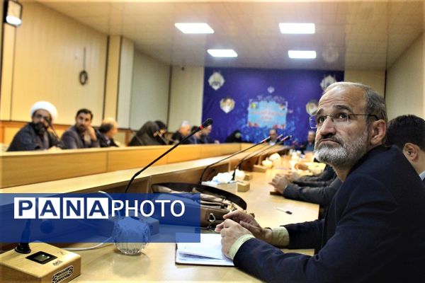 نشست شورای آموزش و پرورش شهرستان قم